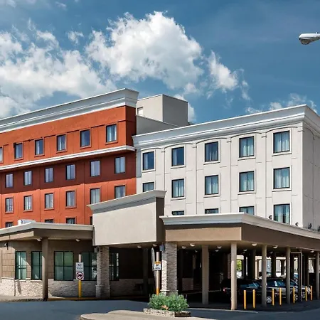 The Albany Hotel